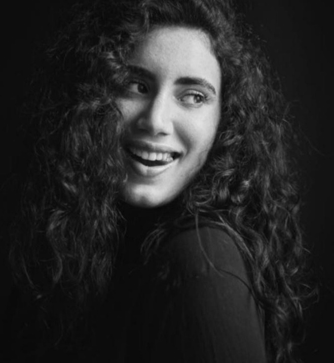 Yasmine — Model & Hostess in Paris photo 3