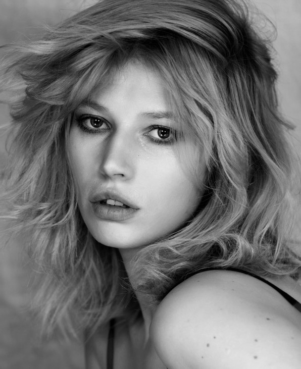 AUSRINE — Model in Greater London | Eye On Model