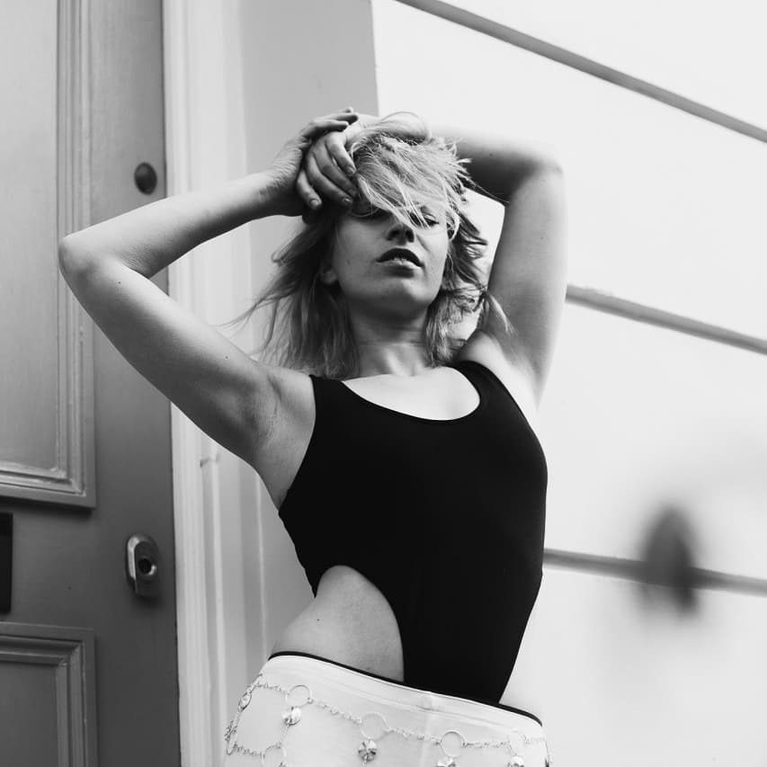 Ausrine — Model & Hostess in Greater London photo 17