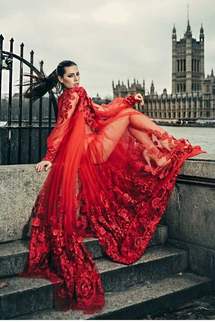 Alba — Model & Hostess in Greater London photo 7