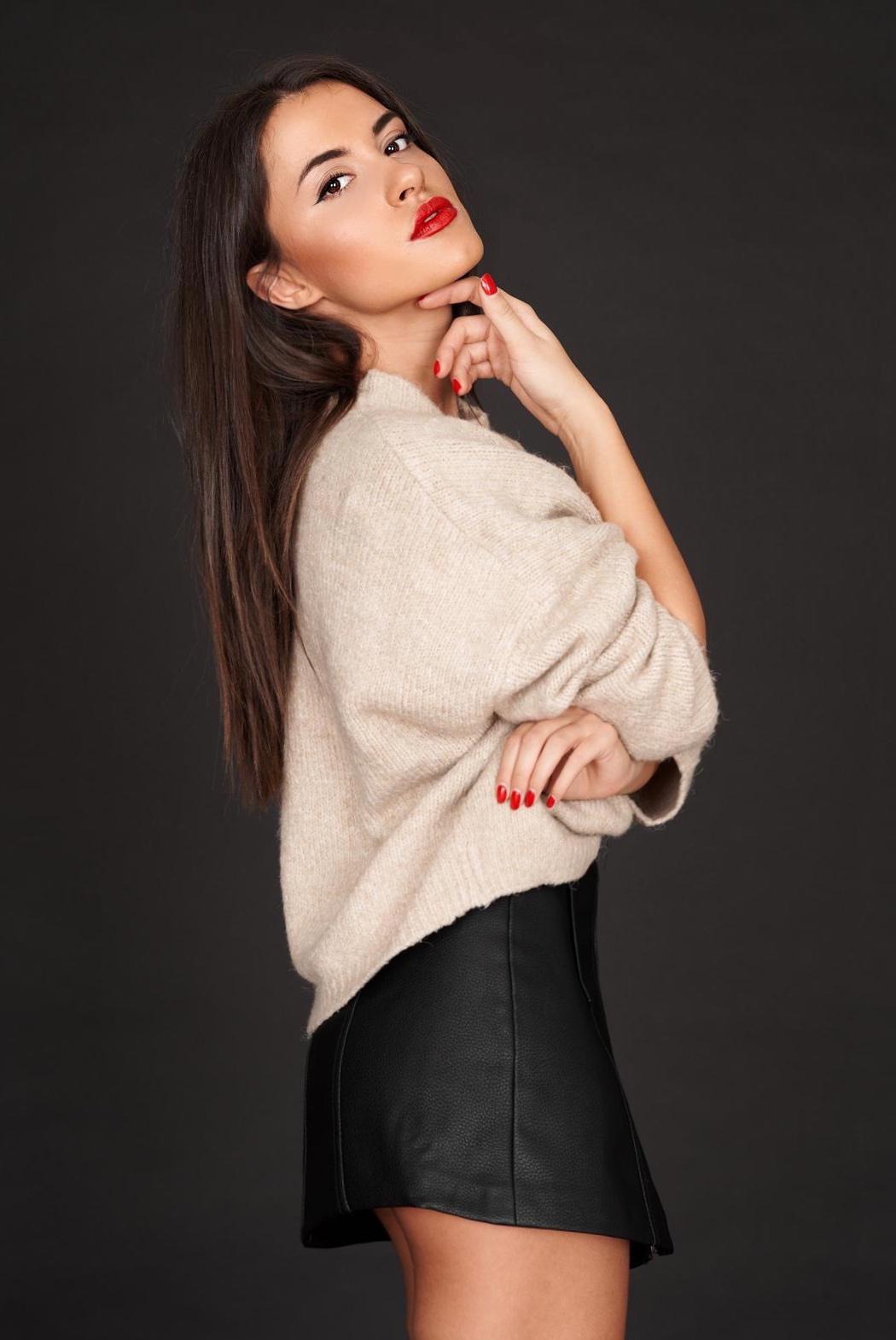 Luchiya — Model & Hostess in Greater London photo 12