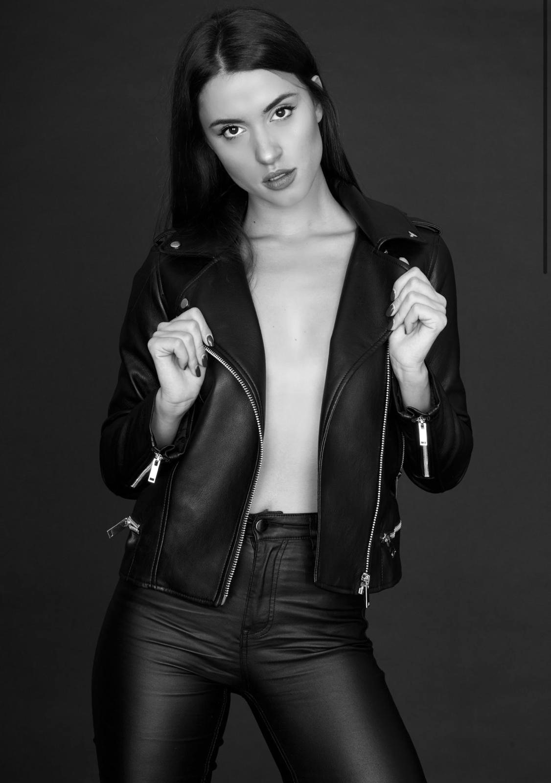 Luchiya — Model & Hostess in Greater London photo 8