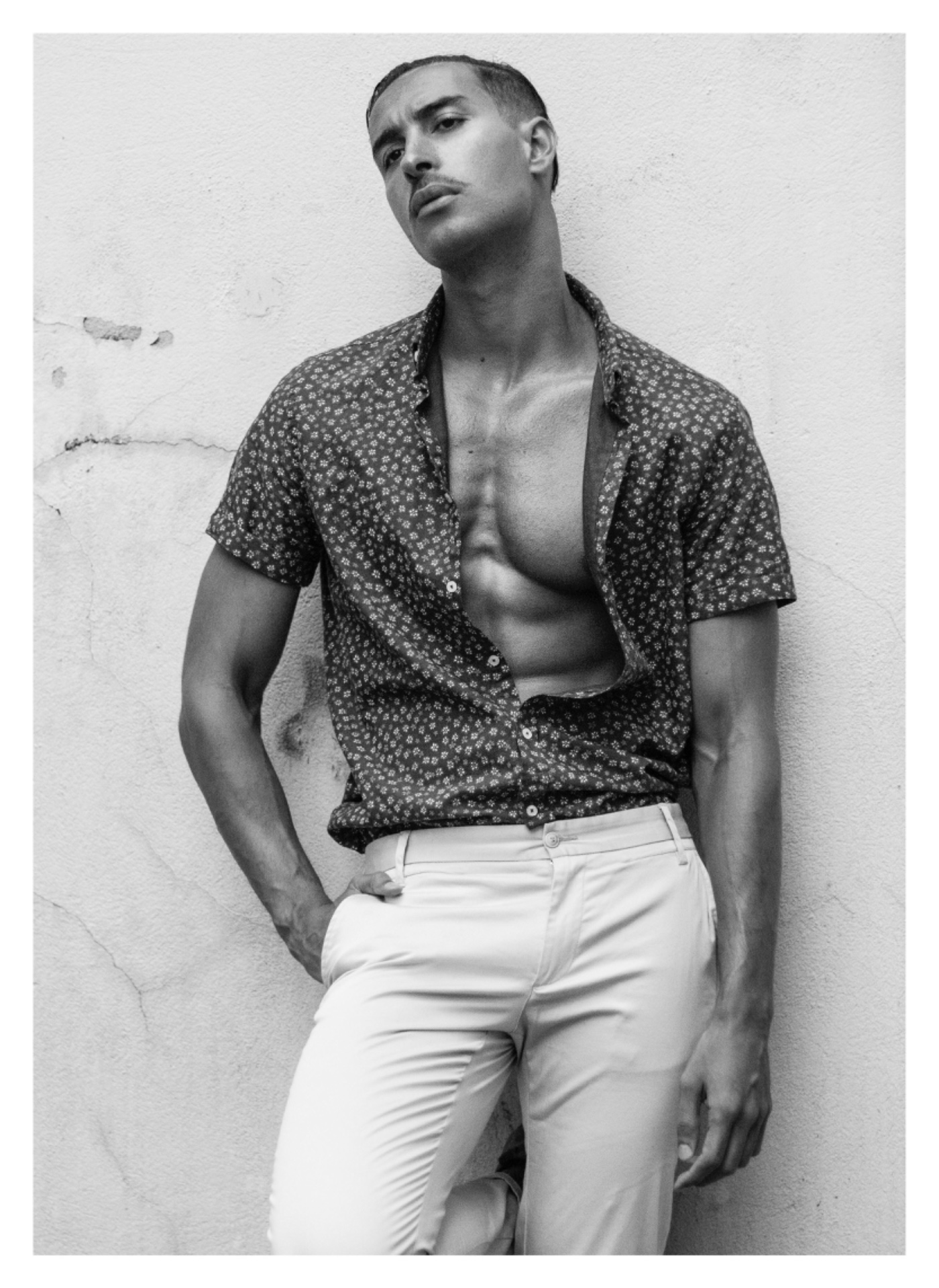 Khemila — Model & Host in Aubervilliers photo 10