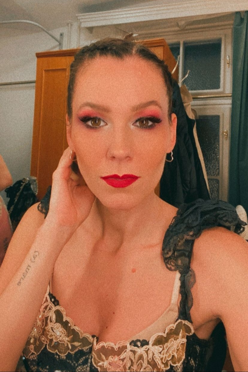 Ren&aacute;ta — Model & Hostess in Budapest photo 8