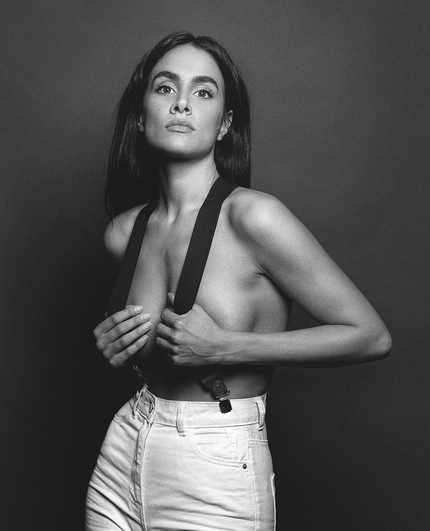 Carola photo 21 | Eye On Model