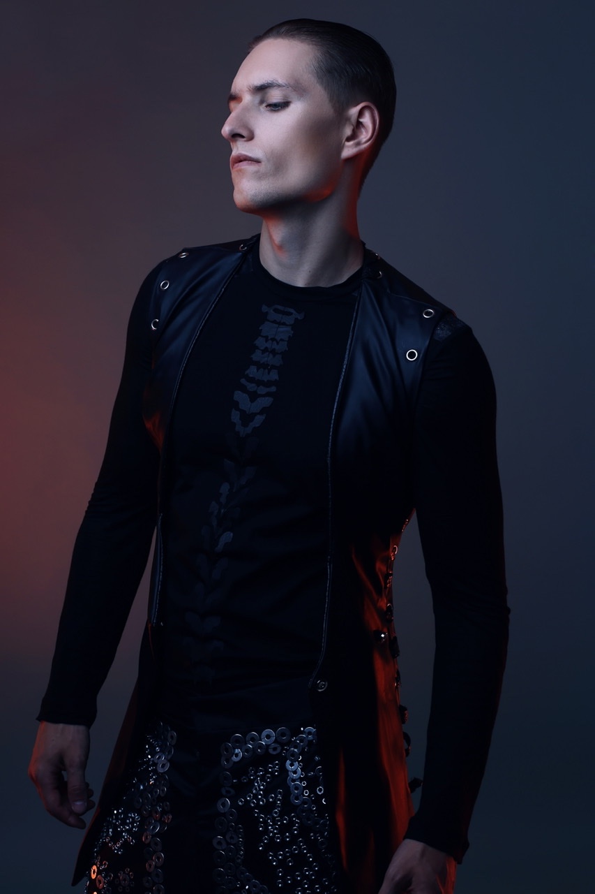 Yevgeny — Model & Host in Greater London photo 2
