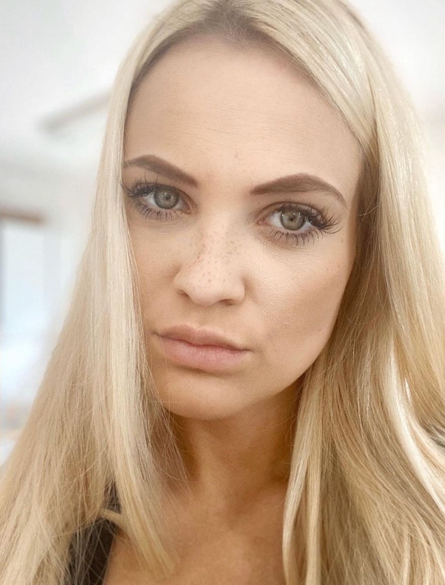Veronika — Model & Hostess in Greater London photo 11