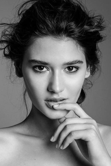 Kseniya — Model & Hostess in Paris photo 12