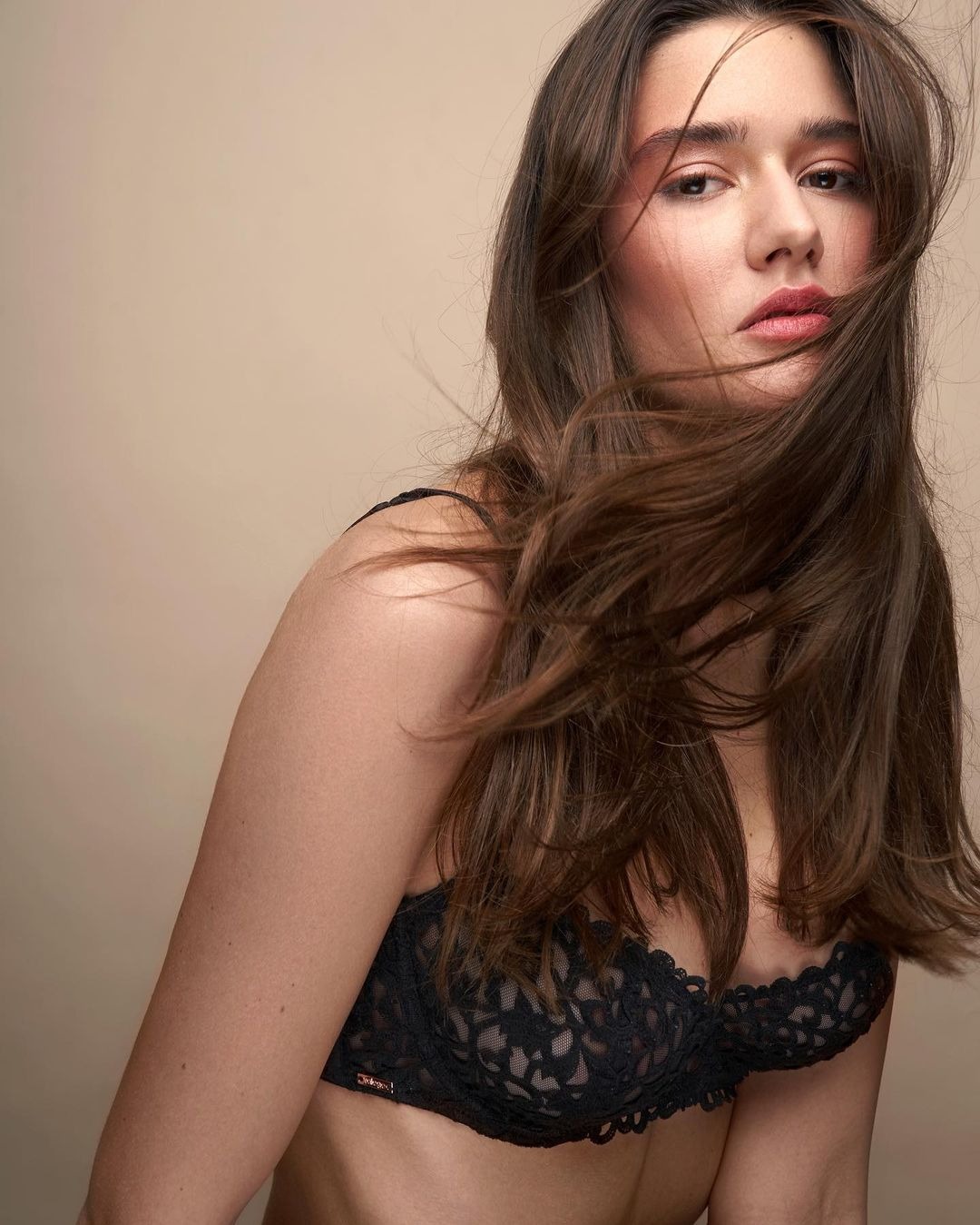 Kseniya — Model & Hostess in Paris photo 20