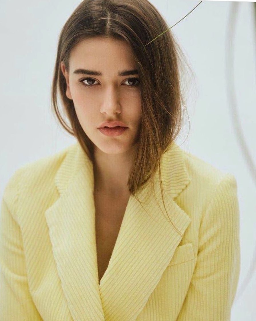 Kseniya — Model & Hostess in Paris photo 5