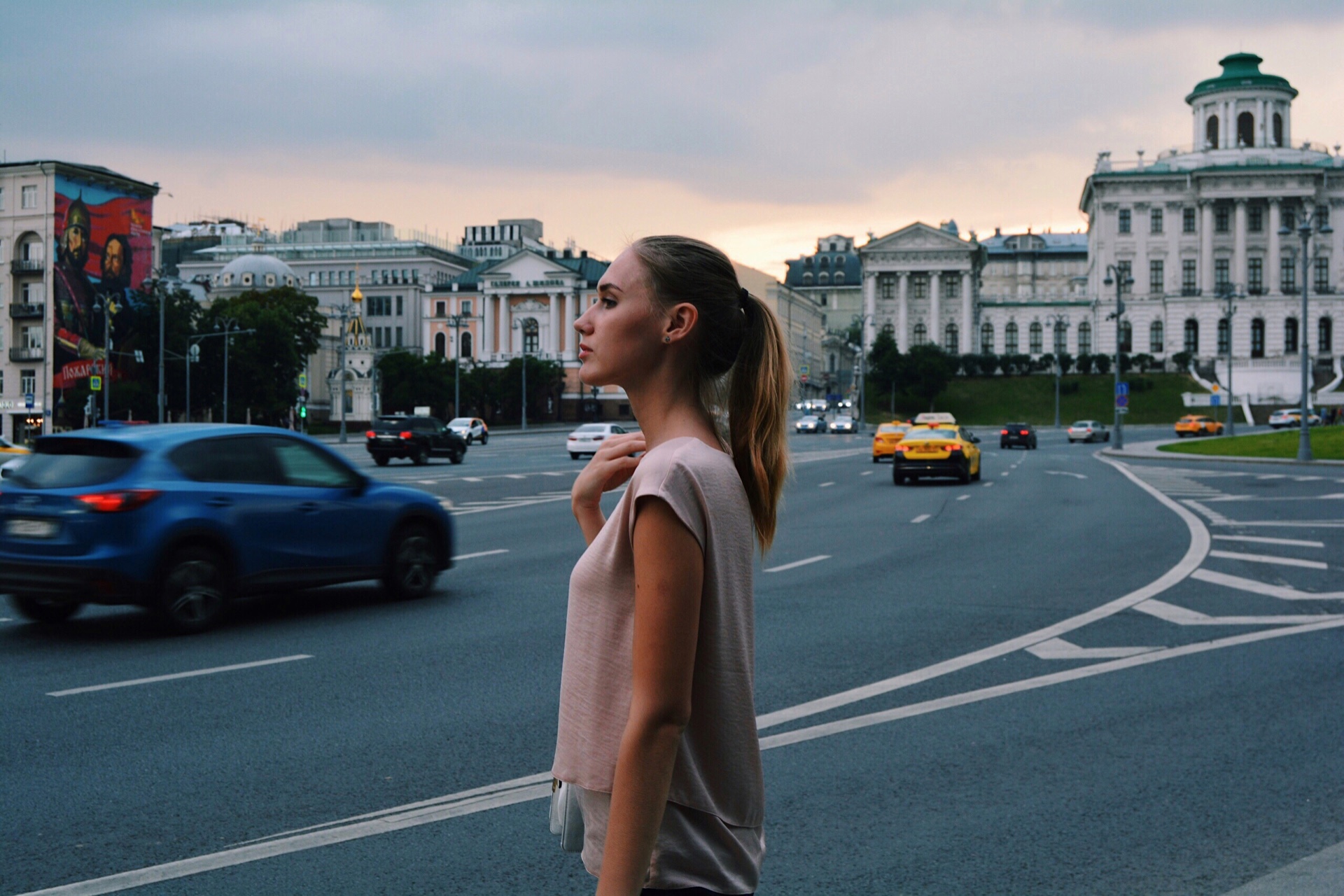 Viktoria — Model & Hostess in Paris photo 1
