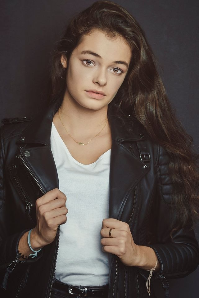 Angela — Model & Hostess in Conches photo 10
