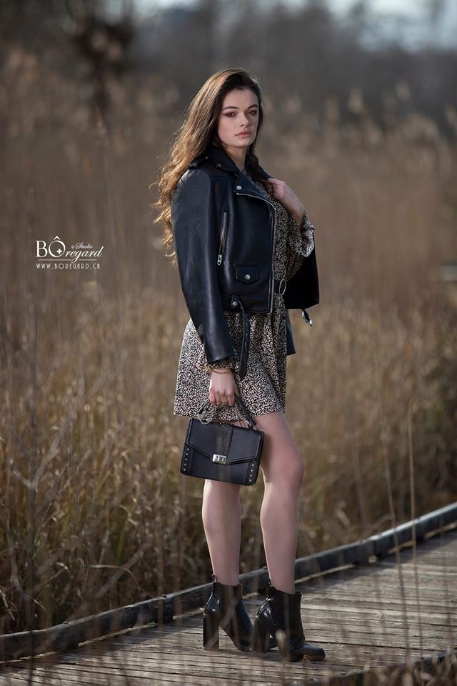 Angela — Model & Hostess in Conches photo 13