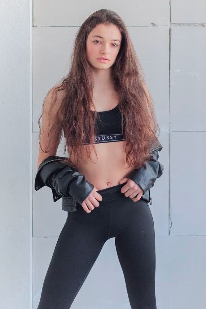 Angela — Model & Hostess in Conches photo 8