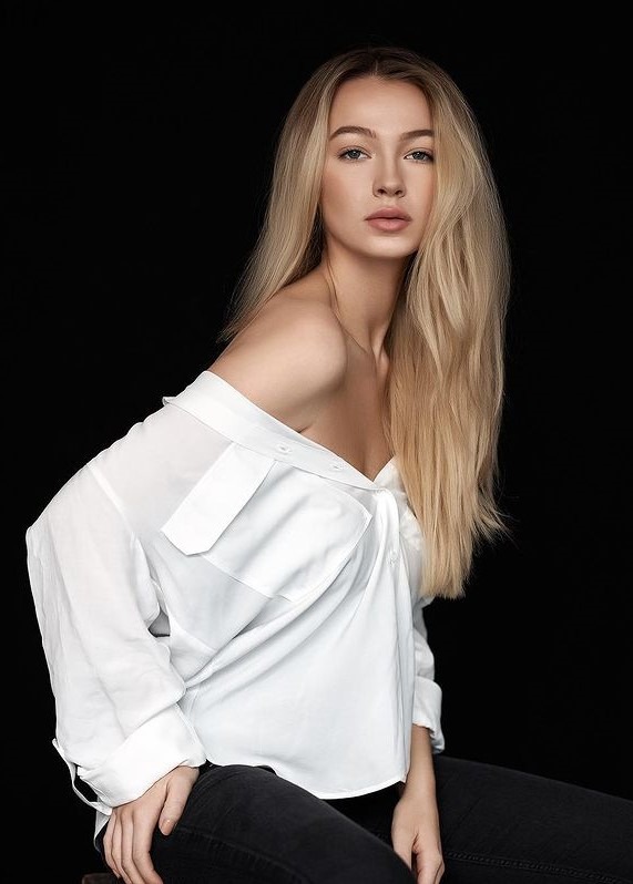 Shannon — Model & Hostess in New York photo 10