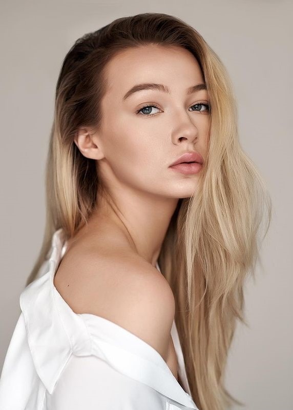 Shannon — Model & Hostess in New York photo 9