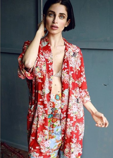 Corinne — Model & Hostess in Milano photo 2