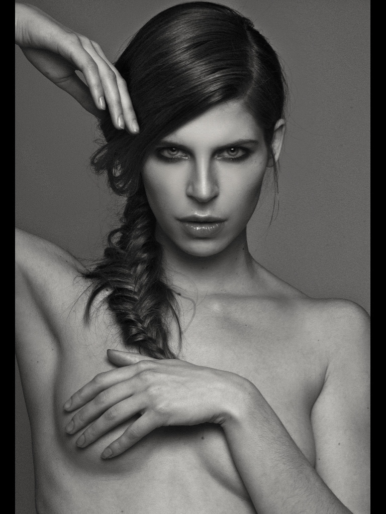 Marieke — Model & Hostess in Paris photo 1
