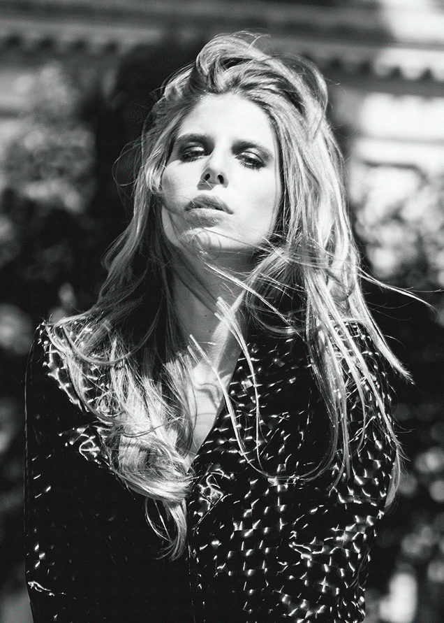 Marieke — Model & Hostess in Paris photo 4