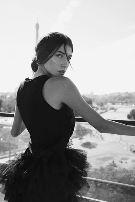 Madalina photo 28 | Eye On Model