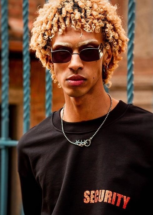 Maurilio — Model & Host in Milano photo 4