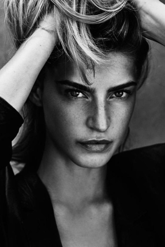 SHARI — Model in Milano | Eye On Model