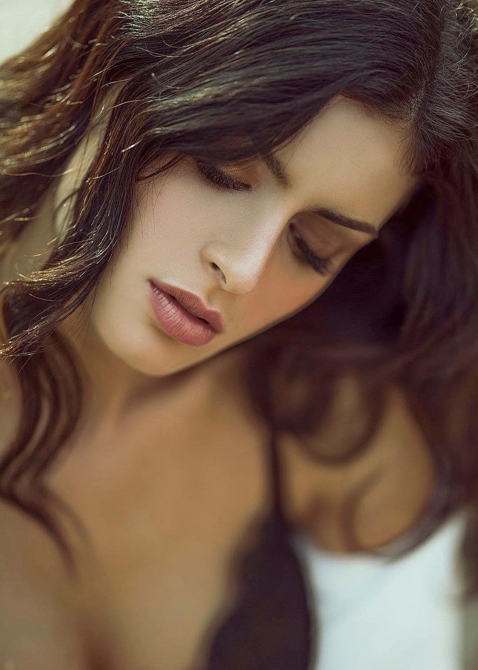 Sophia photo 9 | Eye On Model