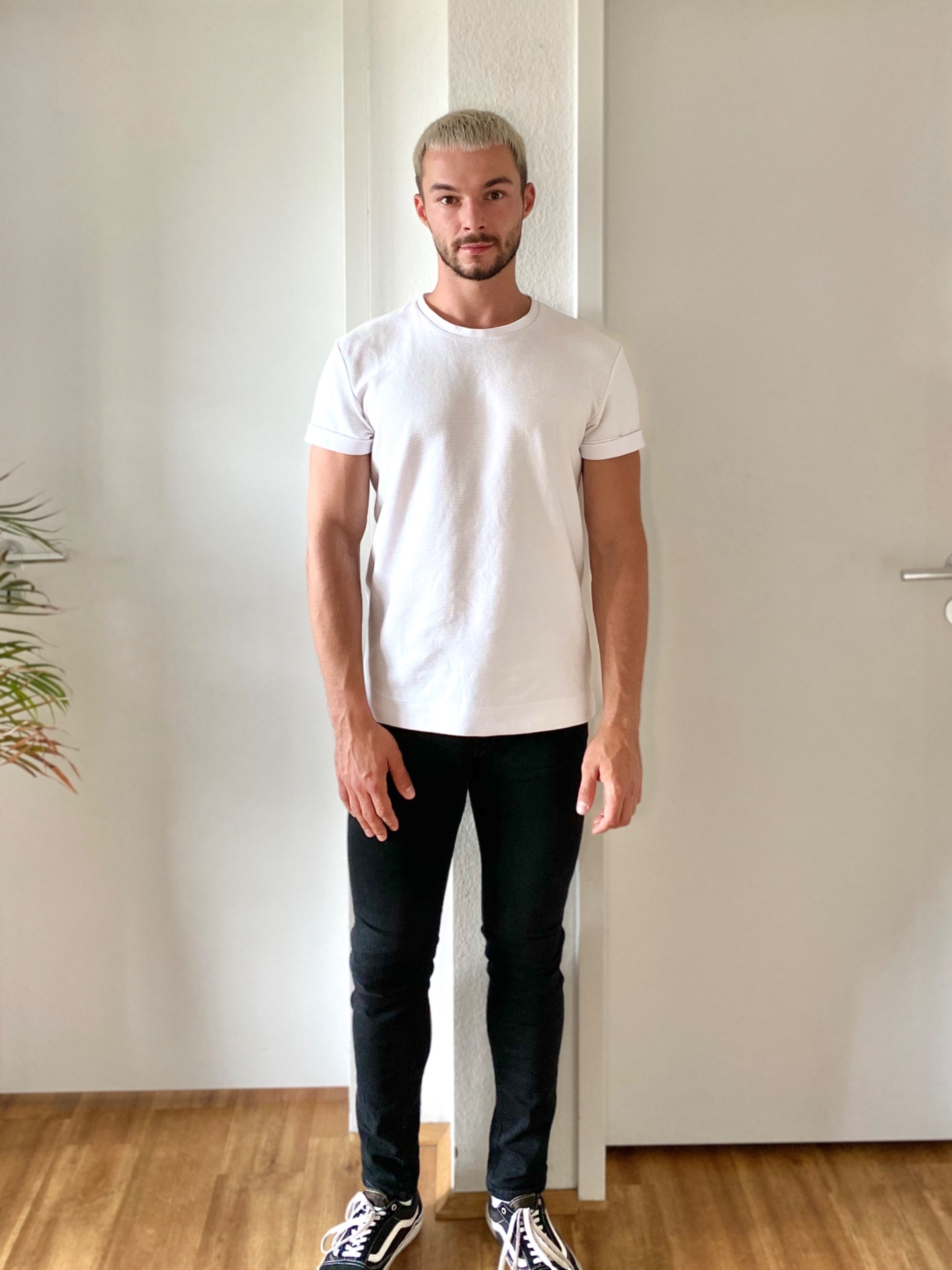 Ivan — Model & Host in H&uuml;rth photo 14