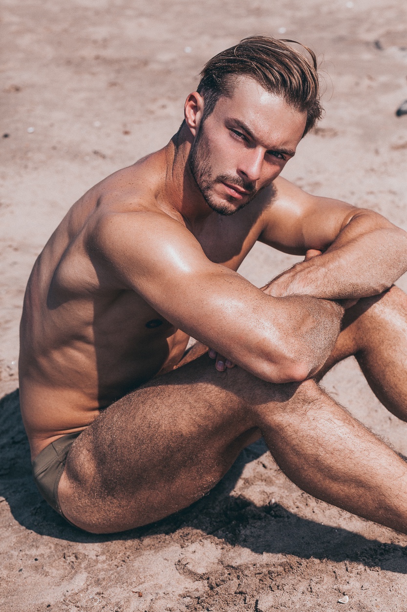 Ivan — Model & Host in H&uuml;rth photo 8