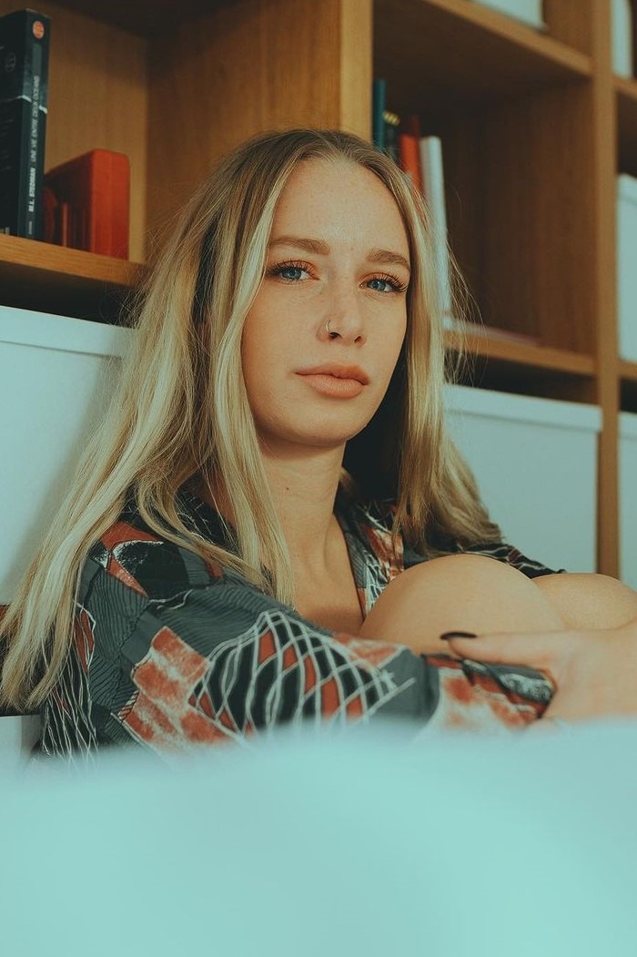 Eliana — Model & Hostess in Milano photo 12
