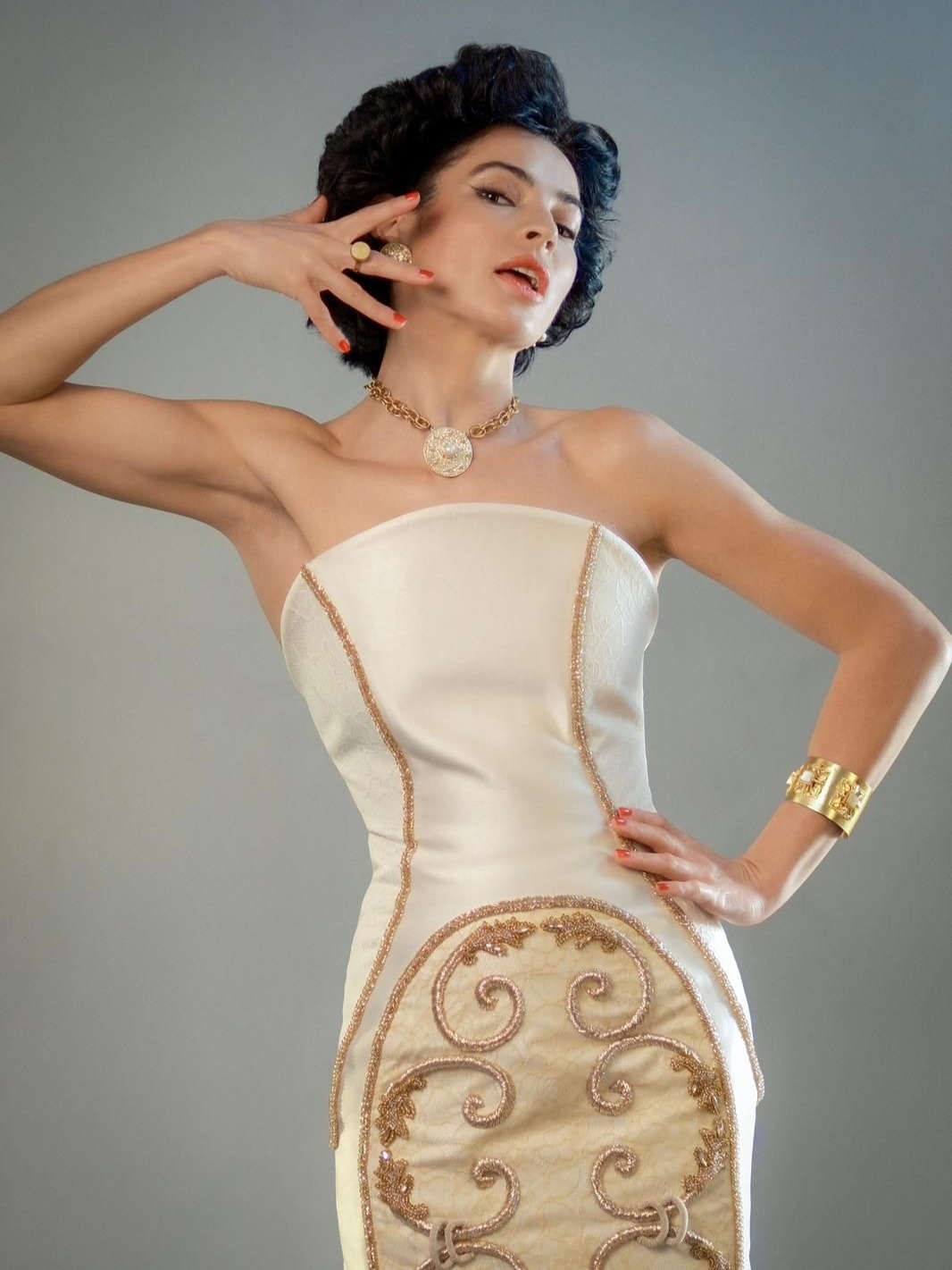 Iulia — Model & Hostess in Milano photo 2
