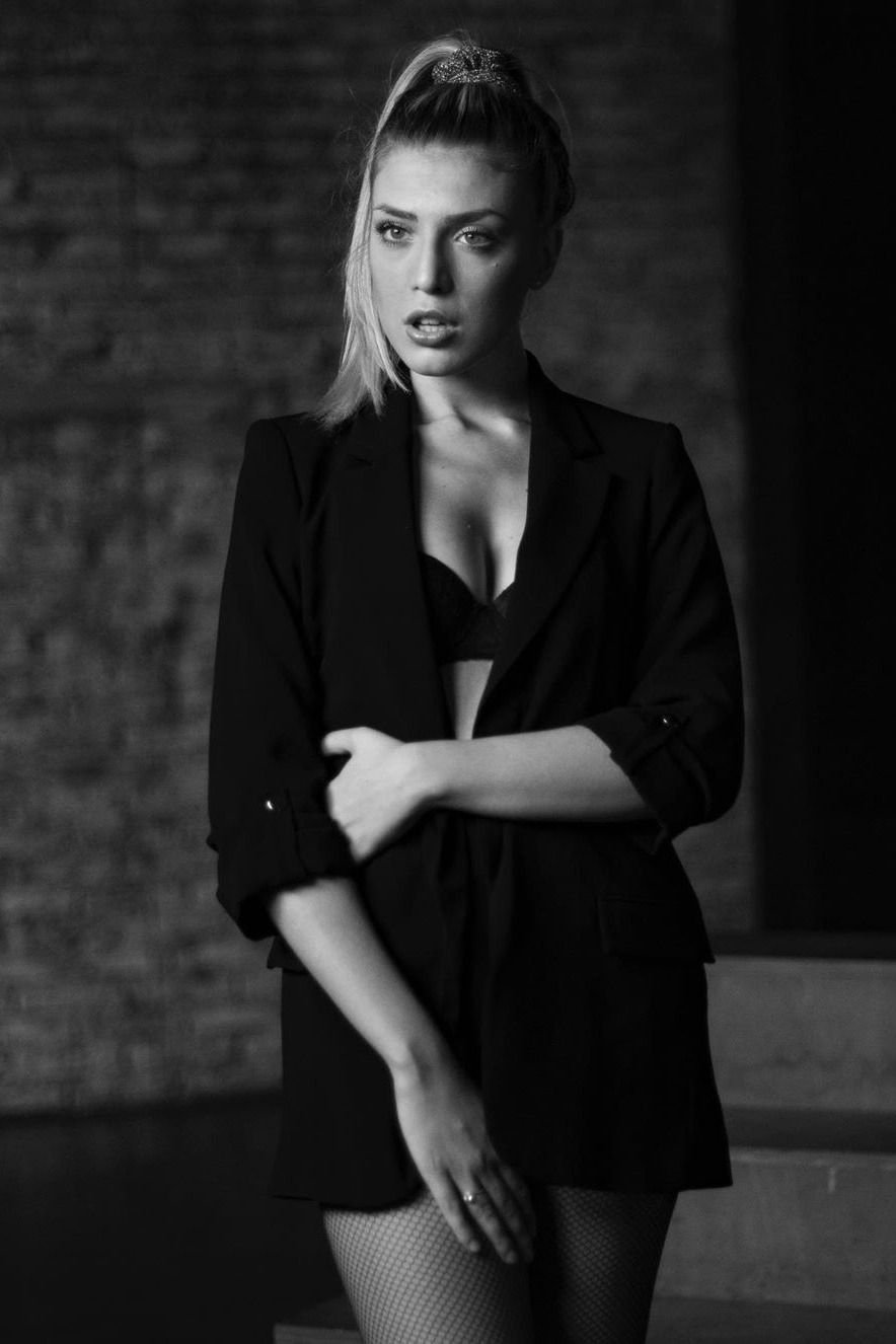Giulia photo 4 | Eye On Model
