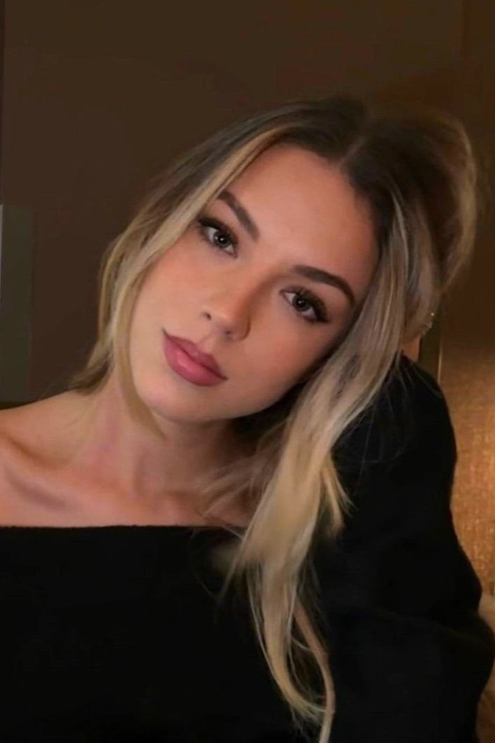 Martina — Model & Hostess in Milano photo 3