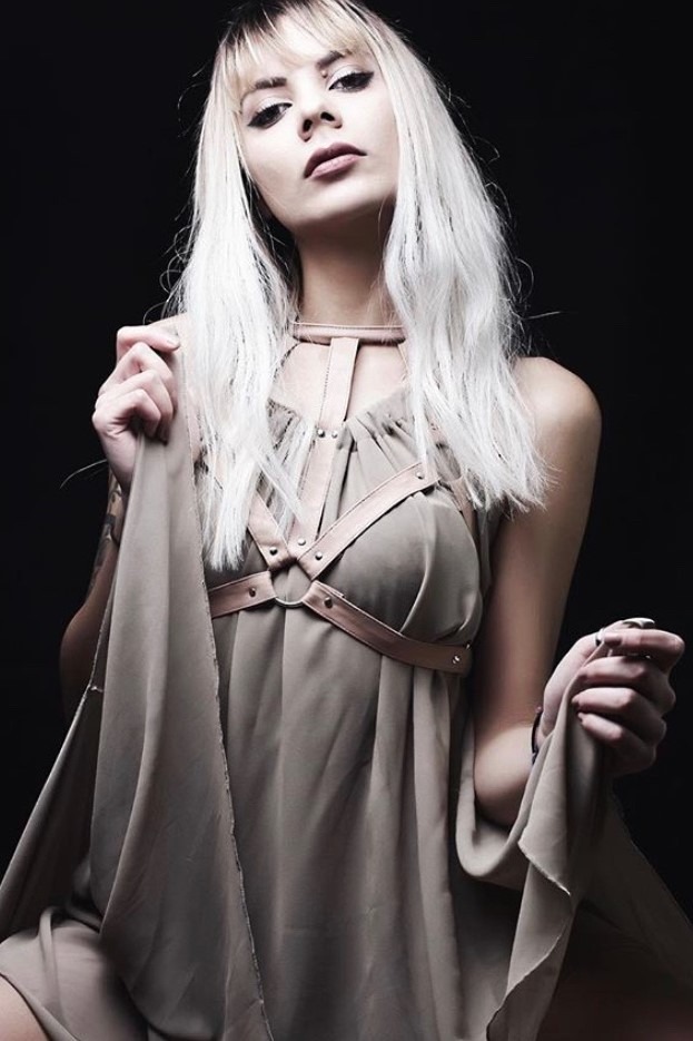 Camilla — Model & Hostess in Milano photo 2
