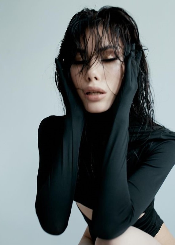 Alaska — Model & Hostess in Milano photo 18