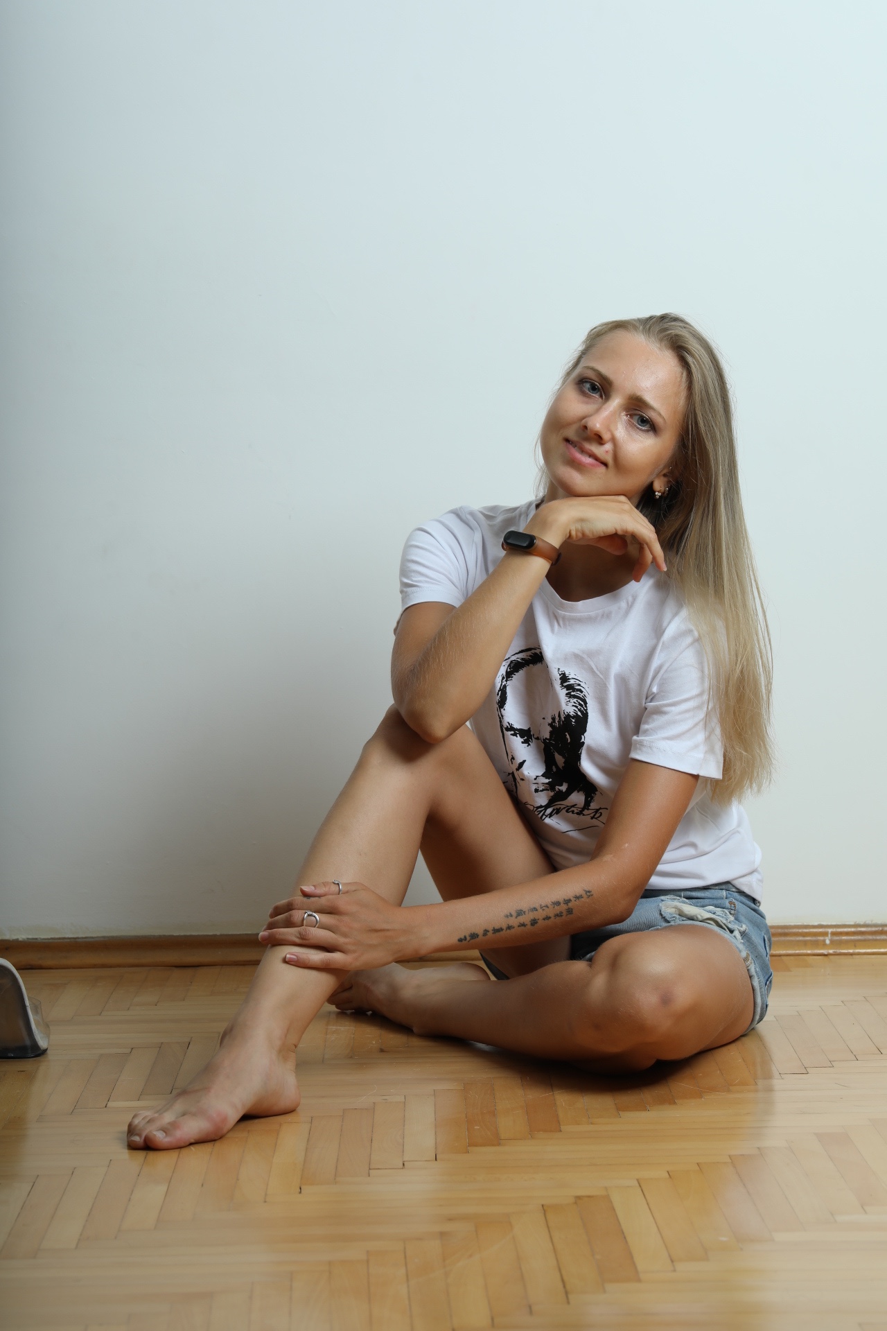 Marina — Model & Hostess in Abu Dhabi photo 2