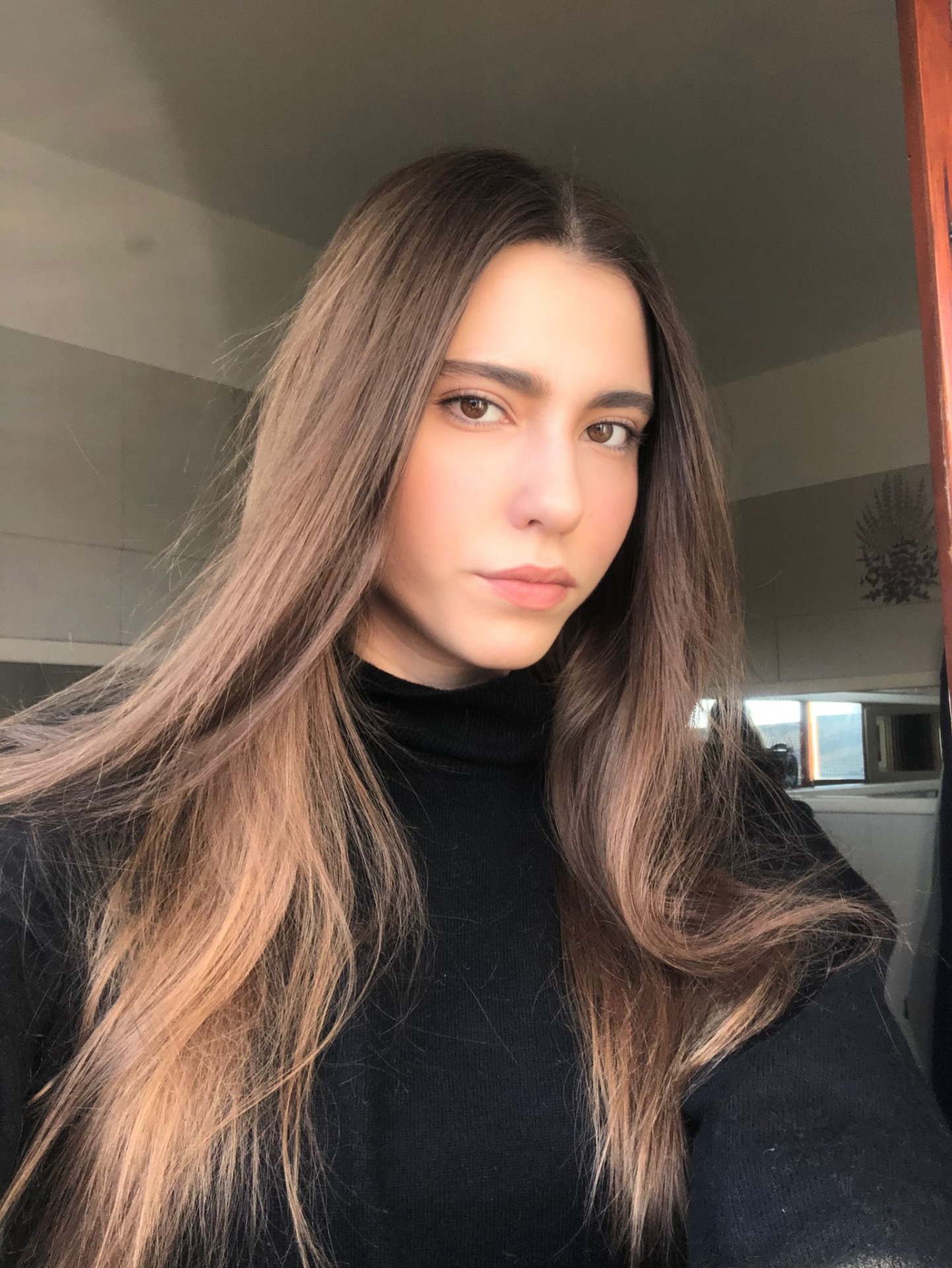 Virginia — Model & Hostess in Rho photo 7