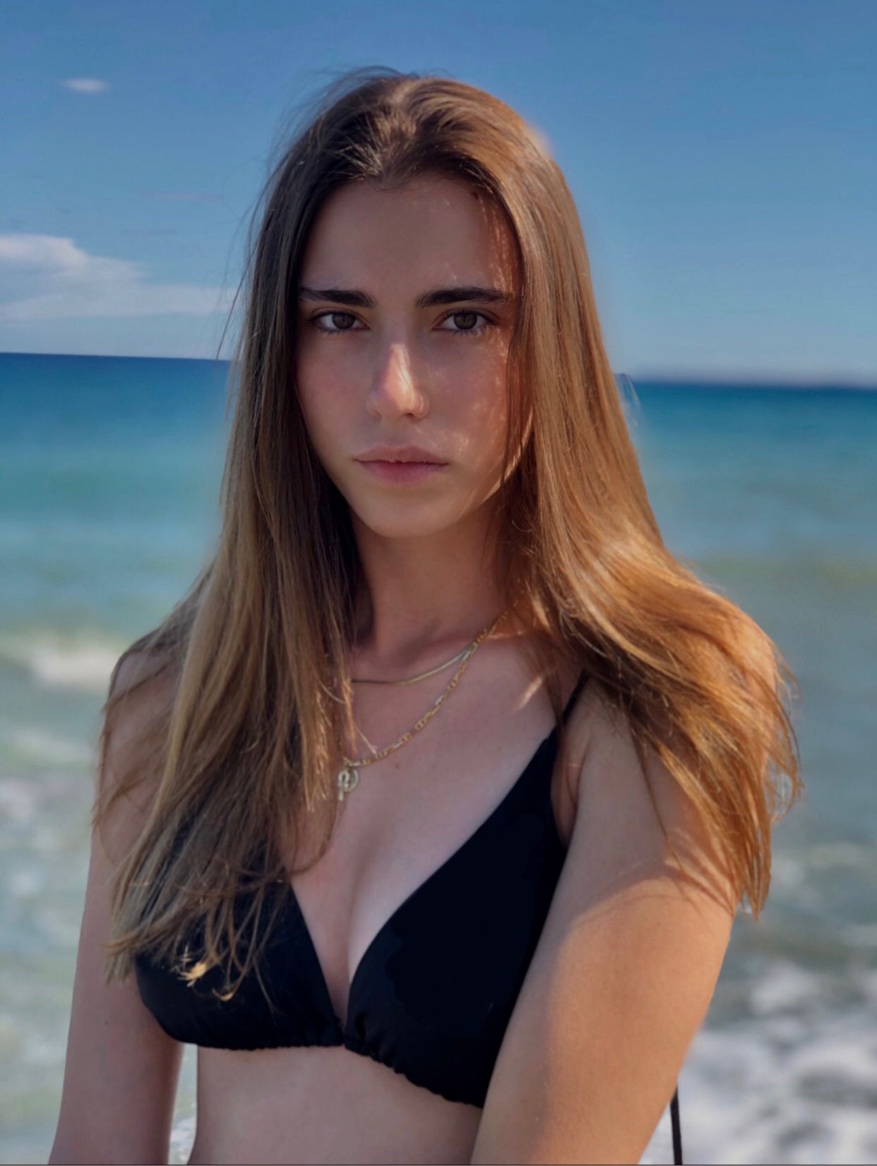 Virginia — Model & Hostess in Rho photo 8