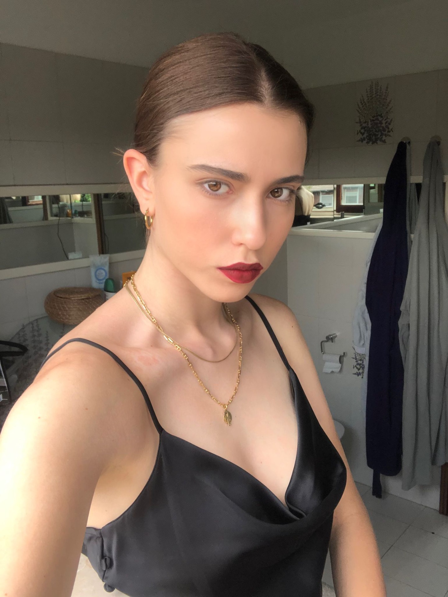 Virginia — Model & Hostess in Rho photo 9