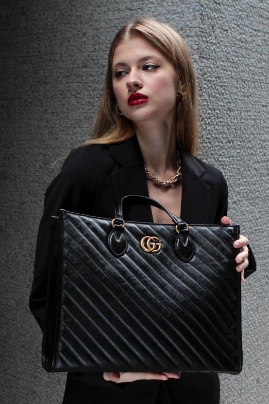 Alina — Model & Hostess in Milan photo 10