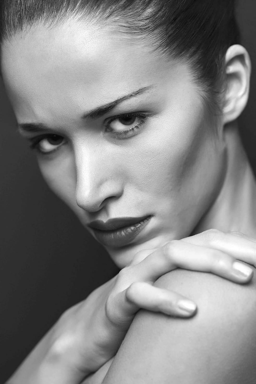 Eleonora photo 6 | Eye On Model