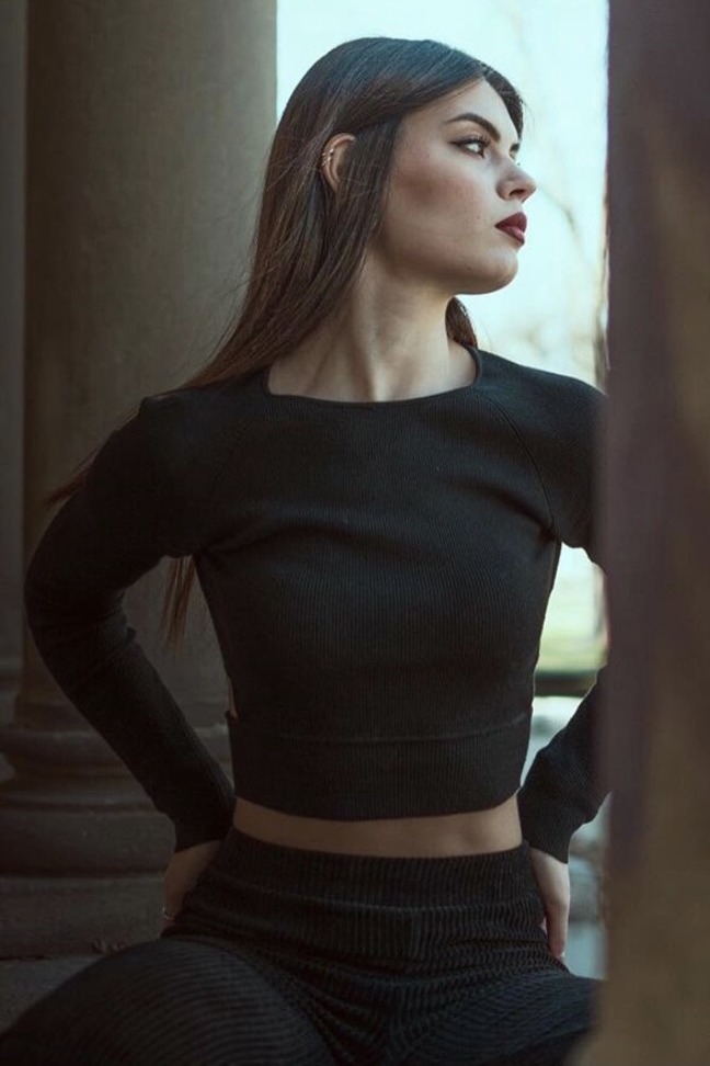Francesca — Model & Hostess in Parma photo 4