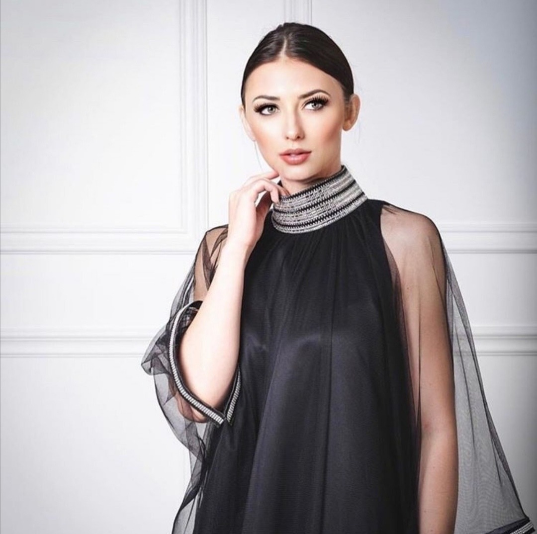 Mirela — Model & Hostess in Dubai photo 18