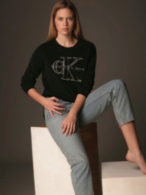 Zara — Model & Hostess in Essex photo 3