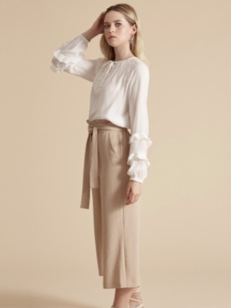 Zara — Model & Hostess in Essex photo 6