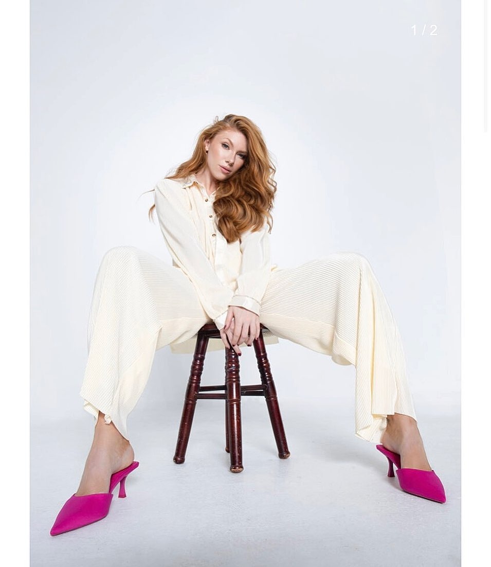 Jada — Model & Hostess in Greater London photo 3
