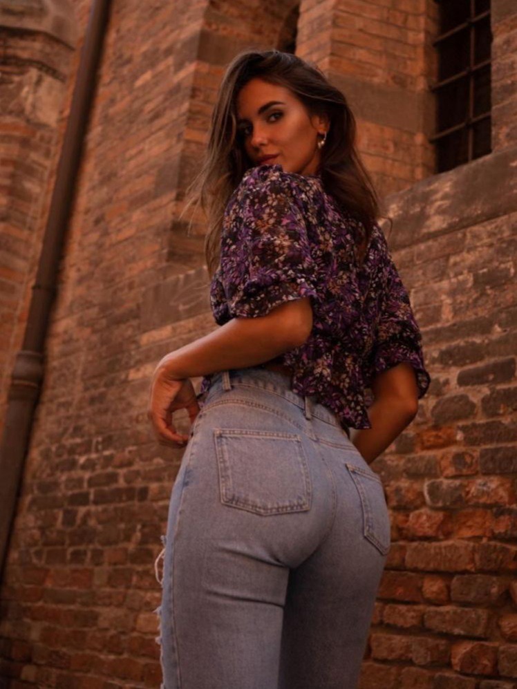 Giada — Model & Hostess in Milano photo 7