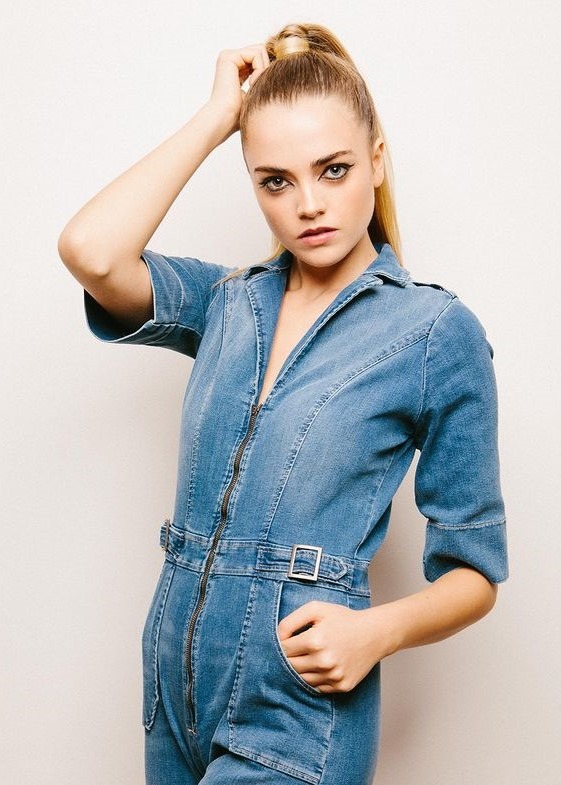 Abigail — Model & Hostess in London photo 6