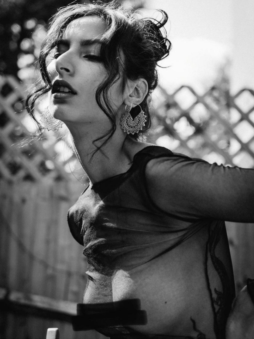 Giorgia — Model & Hostess in Wood Street Village photo 4