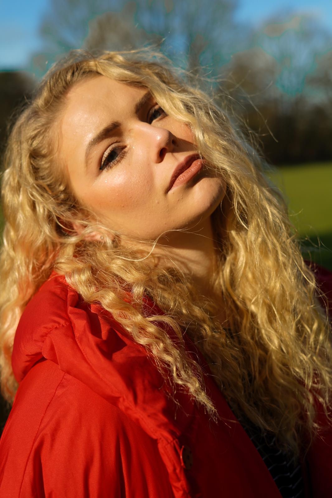 Molly — Model & Hostess in Greater London photo 1